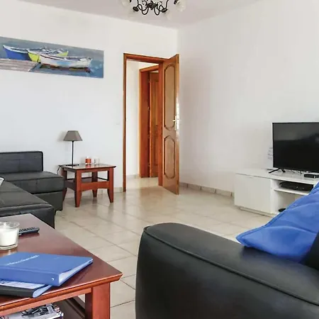 Sleeps 10 Wifi Villa Macher